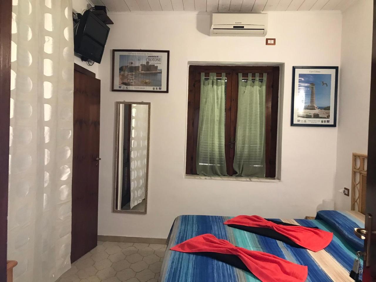 Casa Elvira Acomodação com café da manhã Isola Di Capo Rizzuto Exterior foto